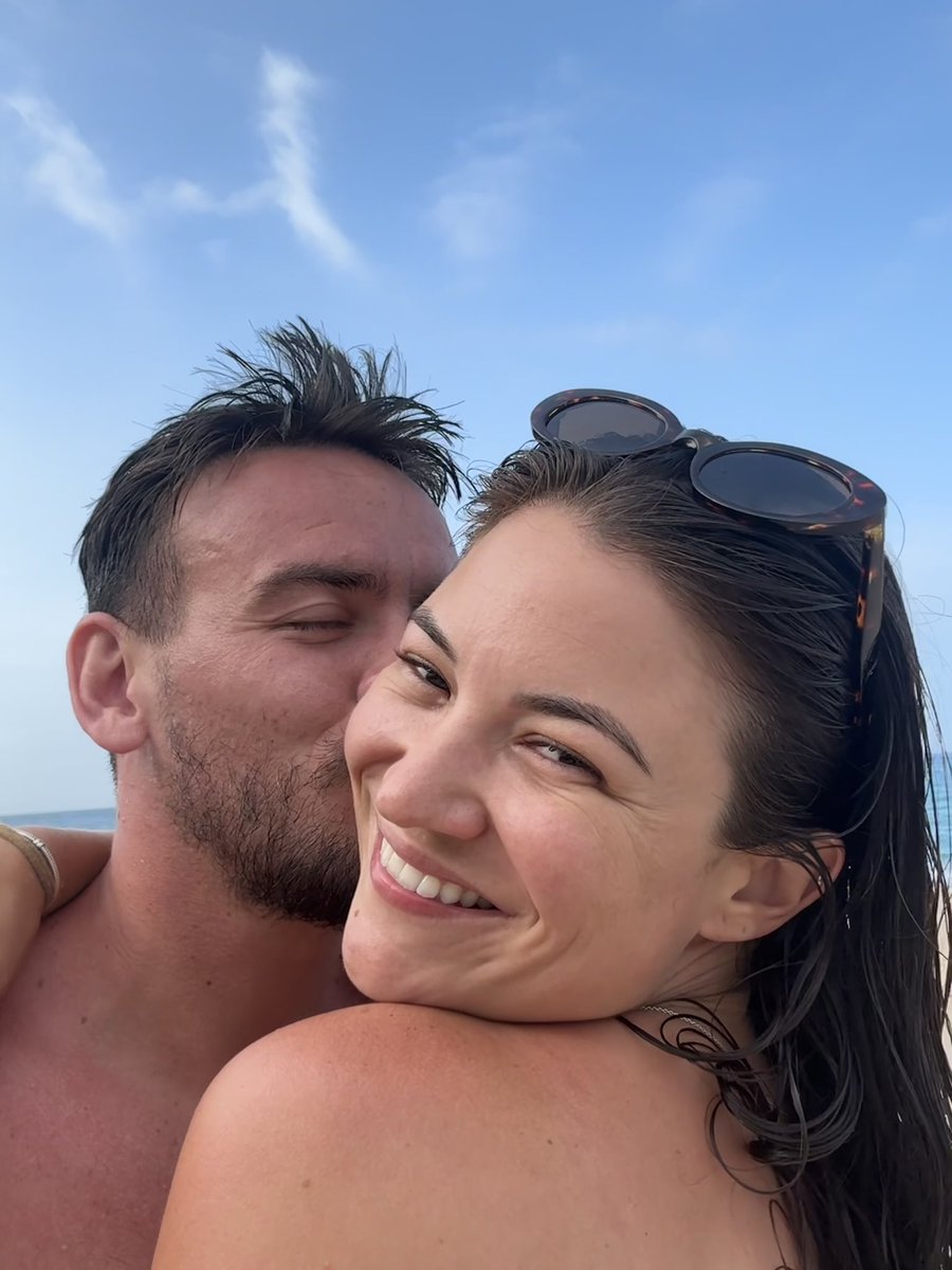 miluvison's tweet photo. ❤️‍🔥 my valentine https://t.co/BwbBRIHbgS