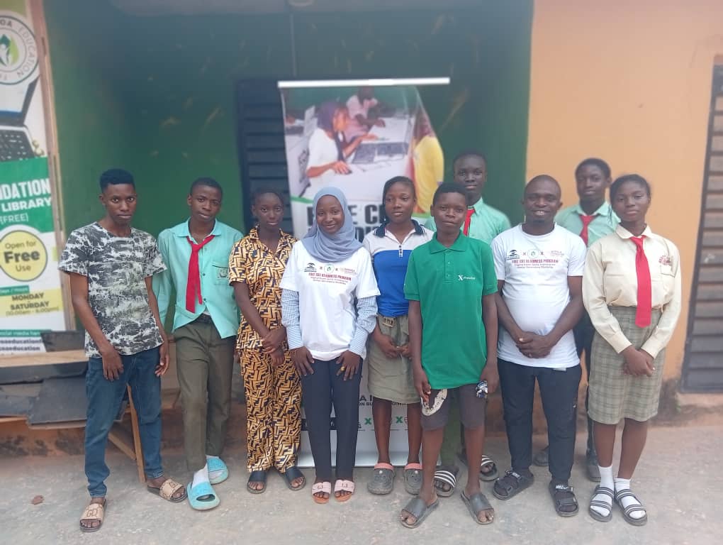 MisstybsEdu's tweet photo. Impact through collaboration: 3 NGOs came together to organise a free CBT Readiness Program for students in Giwa Oke-Aro vicinity. Overall close to 50 students have benefited from this Program. 
We look forward to more.
#CBTREADINESS #FreeTraining #MisstybsEducationalFoundation https://t.co/Se2dtxGiaJ