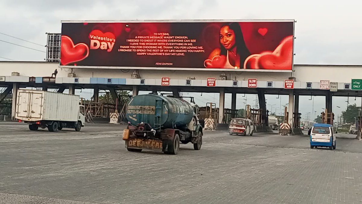 Music producer Femi Dapson celebrates his partner, Simi Sanya, this Valentine’s Day ❤️ by putting up billboards across Lagos with sweet love messages to her.