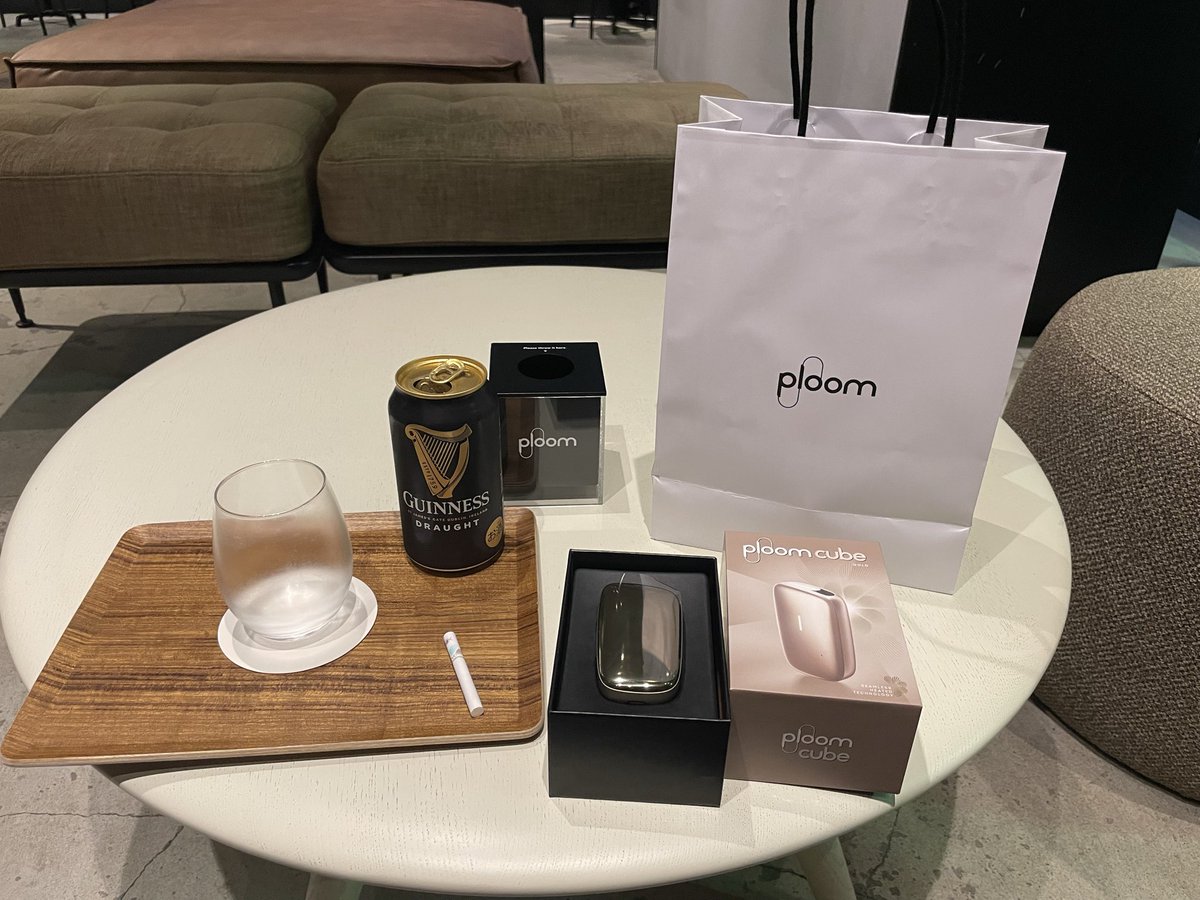 yag89yagoooo's tweet photo. 初めて銀座にあるPloom Shopなるものにひとりで行ってきました。とてもいい社会勉強になった。
自分でコーヒーの付け合わせに買ったチロルチョコくらいしかそれらしいものは食べてないけど、いいバレンタインデーでした。 https://t.co/ZxUI92emQ3