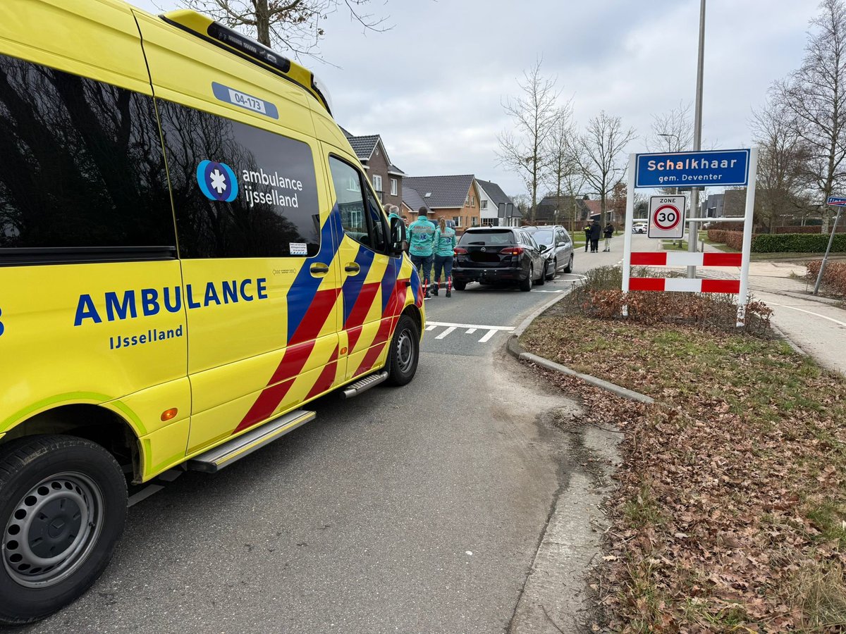 Verkeershinder Oerdijk door frontale botsing