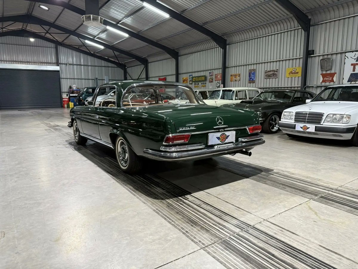 R1 300 000
1963 Mercedes-Benz W111 220SE Coupé
The W111 Coupé stands among Mercedes-Benz’s finest creations, elegant, iconic, and timeless. And this example embodies everything that makes these cars so sought after.
Finished in the stunning and rare Blue-Green (DB-G270), this