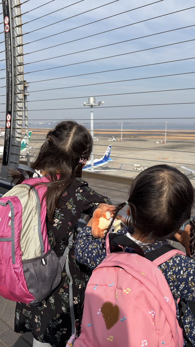 moa_worksupport's tweet photo. 今日から数日家族旅行に✈️

旅行好き家族なので、
大体3〜4ヶ月に1回は家族旅行に
行きます☺️✨

「お金かかるよね？」って言われるけど、
我が家にとって旅行は“消費”じゃなくて
“投資”の1つ🙌

旅行は日常を頑張るための
エネルギー補給と、
子どもたちとの思い出貯金です🌷 https://t.co/3E5CIlPlfg