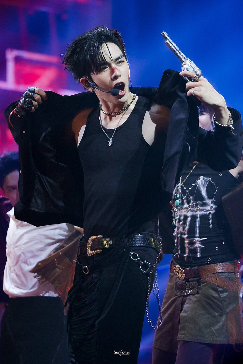 How lucky is his man?!?! Handsome, Pretty and Talented