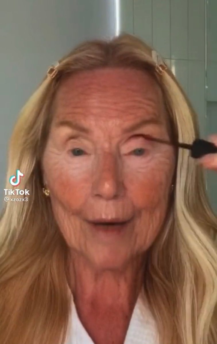 Flicky0ps's tweet image. This crazy transformation 😮