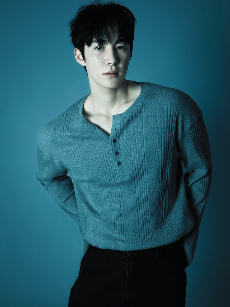 ᅟ 
ᅟ     

                                sᵉˡᶠⁱᵉ...

ᅟ 
ᅟ