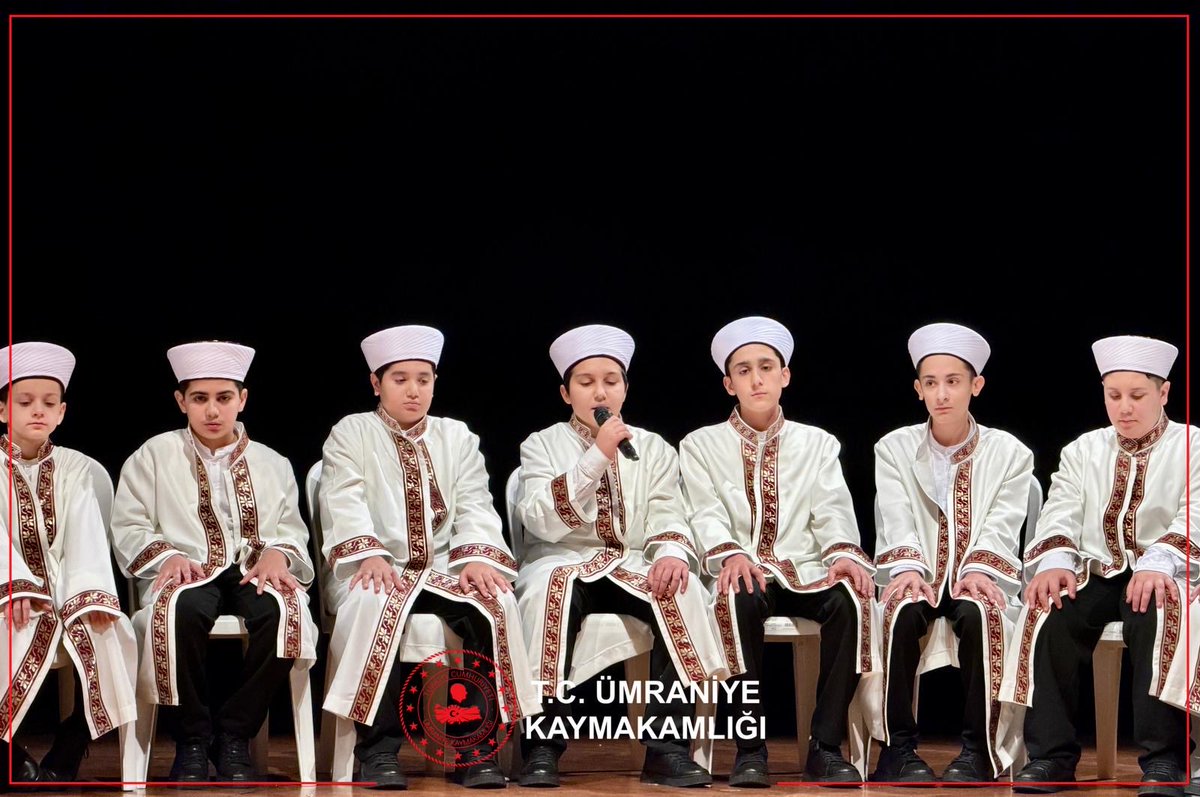 TC_Umraniye's tweet photo. Kaymakamımız Sayın Yüksel ÇELİK, Belediye Başkanımız Sayın İsmet YILDIRIM ile birlikte Şehit Muhammed Safitürk Kültür merkezinde düzenlenen “Ümraniye Yücel Çelikbilek İmam Hatip Ortaokulu Hafızlık İcazet Merasimi” programına katıldı.

Program kapsamında hafızlıklarını tamamlayan 25 öğrencimize belgeleri ve hediyeleri takdim edildi. Kaymakamımız Sayın ÇELİK, Kur’an-ı Kerim’i hıfz ederek bu kutlu mertebeye ulaşan öğrencileri tek tek tebrik ederek başarılarının devamını diledi.

Hafızlık makamına erişen tüm öğrencilerimizi gönülden tebrik ederiz.