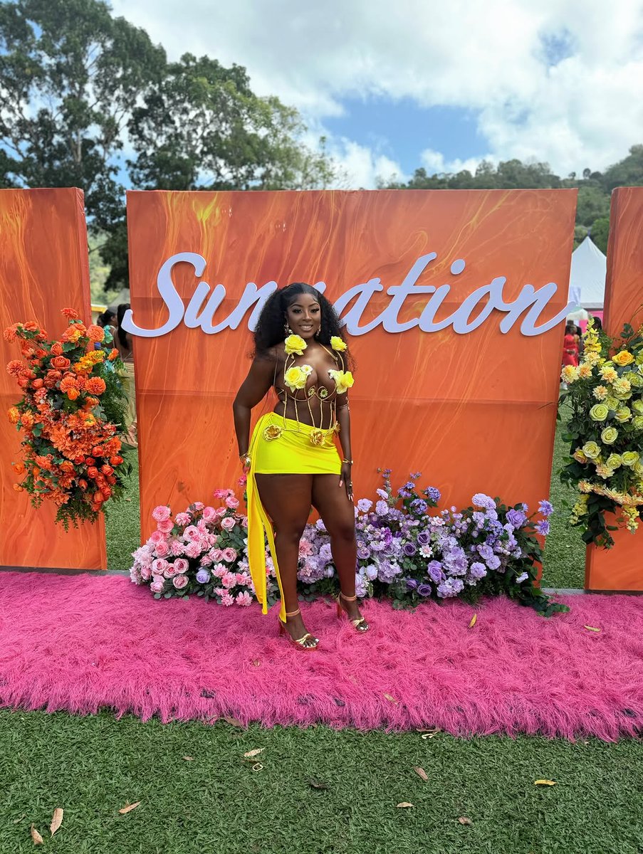 beautycarib's tweet photo. The sun was out but I brought the shine ✨
#trinidadcarnival #fyp #explorepage✨ #viral #sunnation https://t.co/n1kKkckpfO