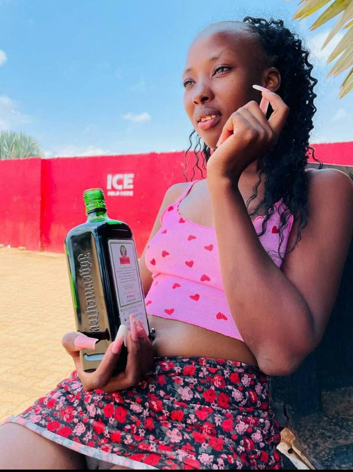 Girls nowadays drink too much, why? 🤔