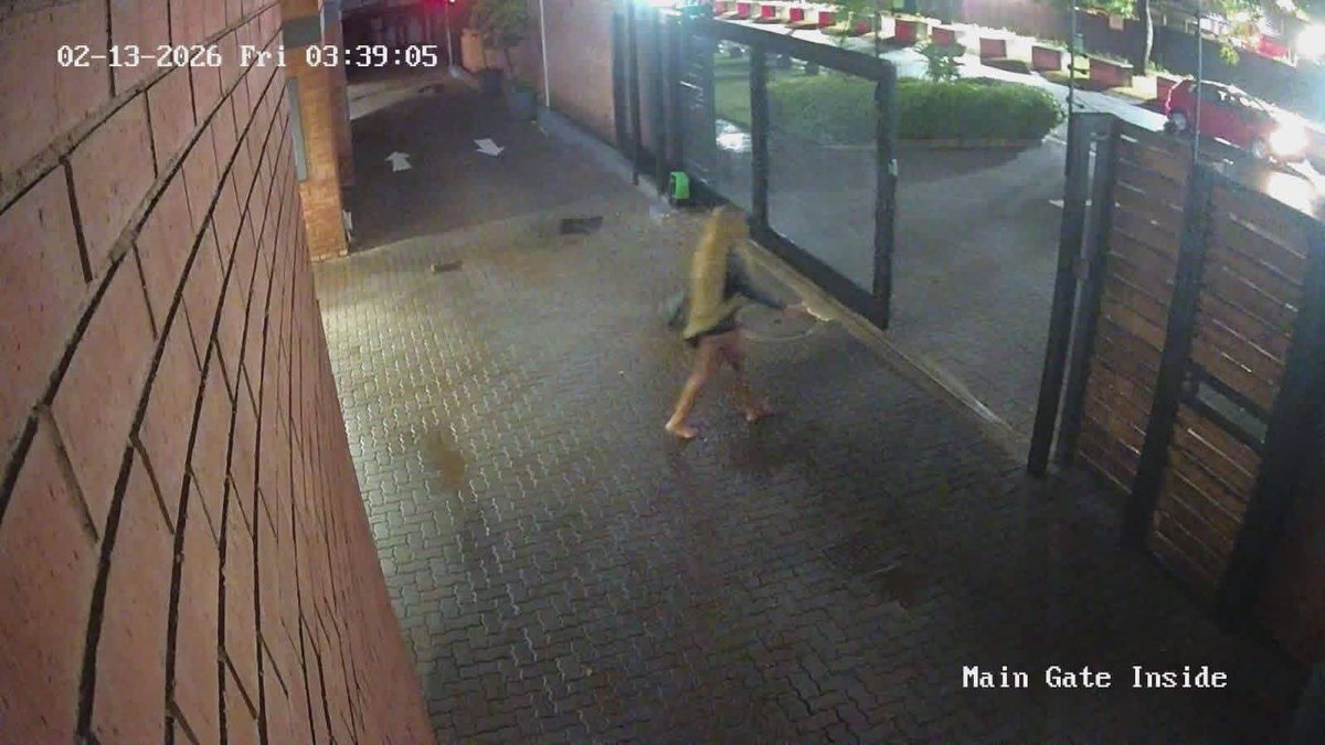 Patriot_S_A's tweet image. Please post for me 
 "My brother was drugged and robbed by these two ladies on Saturday morning in Hatfield Pretoria. 
Kindly assist with finding them. Anyone with information regarding their identities, please call 0834746458, reward will be given for the positive identification…