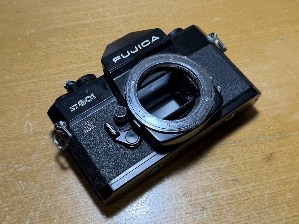 問題はファインダーがカビまくってる本体もあるという事(