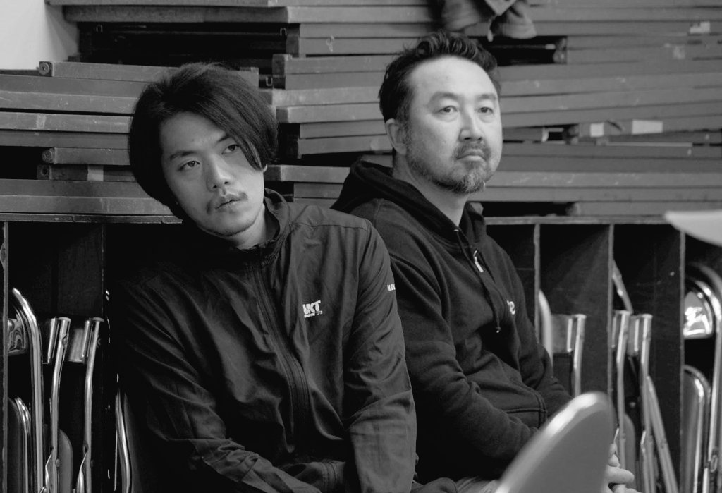 #須く2026
本格稽古頑張っております。
虎さんこと虎玉さんとはもう今回で4回ご一緒させて頂いております。
明治時代の芝居、一見堅苦しそうな印象ですが楽しいシーンもございます。
あと1ヶ月ちょい頑張ります。
写真は横関さんが撮ってくださいました。
ご予約はコチラ↓↓
j-stage-i.jp/jstage32/