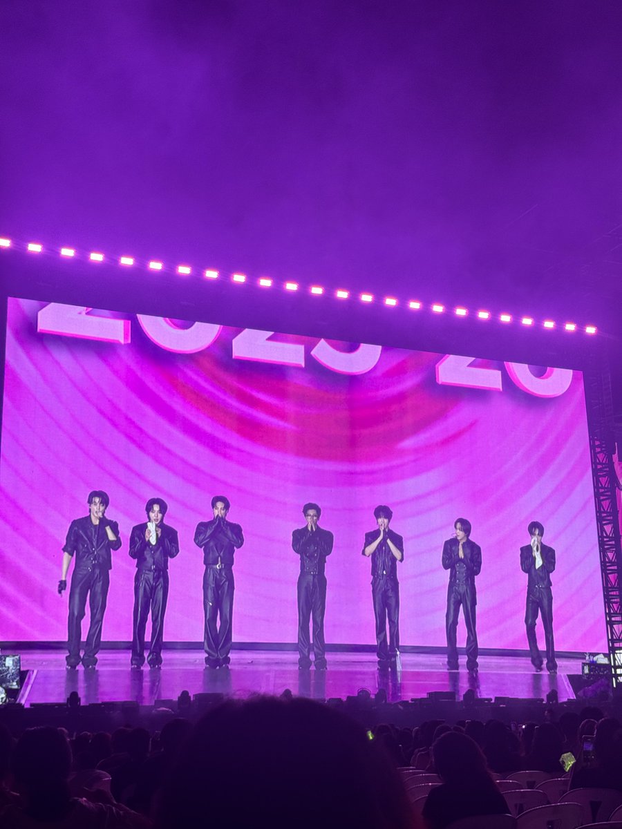 260214 #NCTDREAM 

กลับบ้านเราแล้วนะน้องดรีม 🩵

#SMTOWNLIVE2025_26_BANGKOK