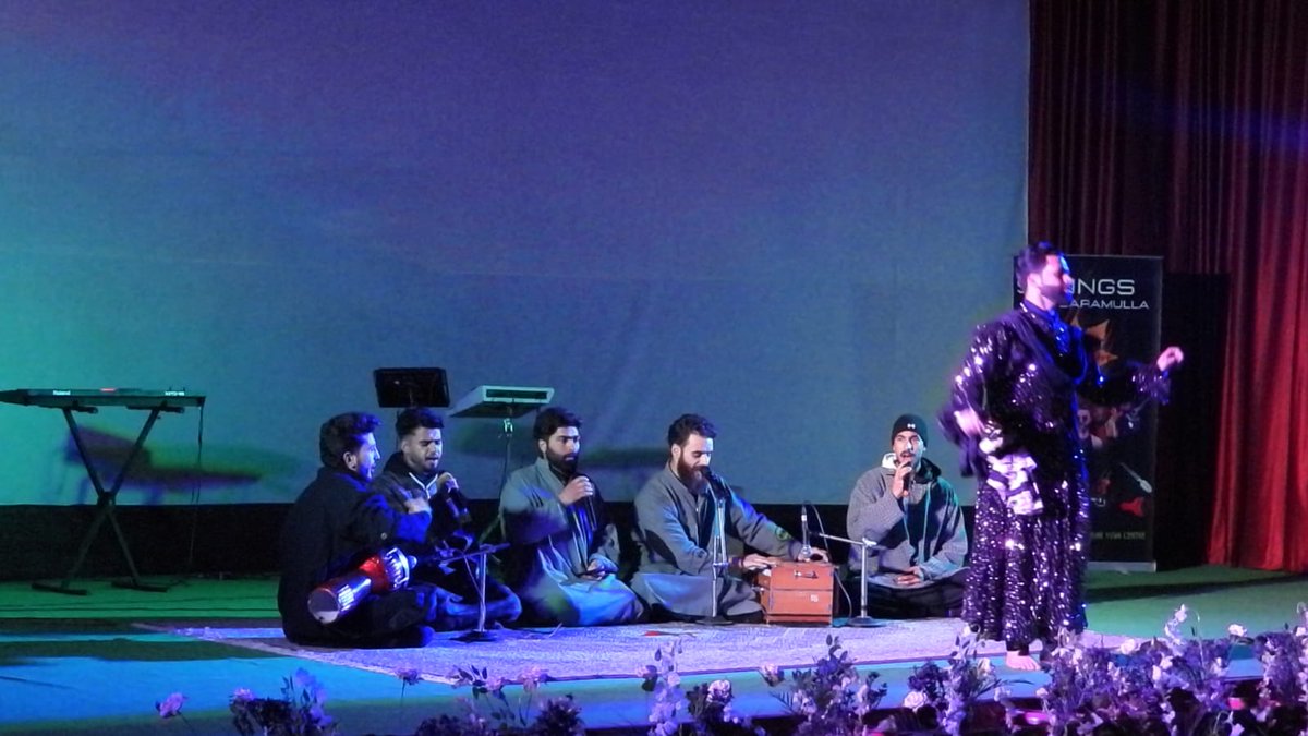 Shaan-e-Varmul 2.0 stood as a symbol of pride, inspiration &amp; unity—motivating youth and strengthening community bonds.
#ShaanEVarmul2.0 #Baramulla #chinarcorps
#daggerdivision
#baramullabrigade
<a href="/adgpi/">ADG PI - INDIAN ARMY</a> <a href="/DCBaramulla/">Deputy Commissioner Baramulla</a>