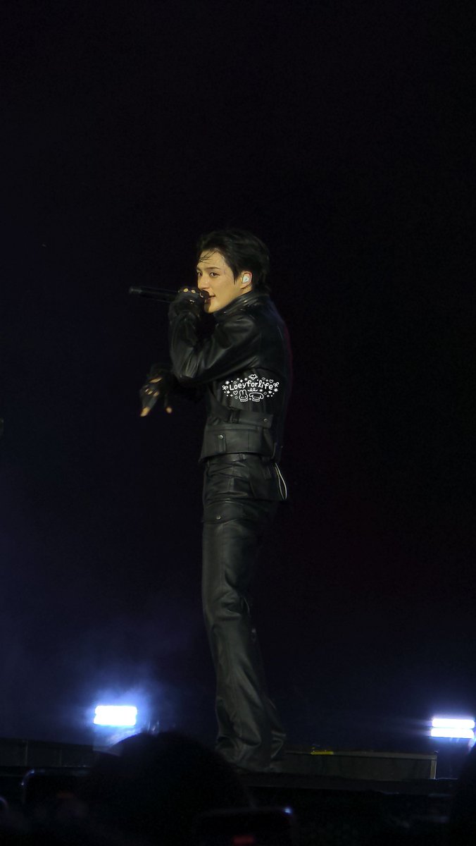 วันนี้หล่อมากกกก 🐶

#제노 #JENO
#SMTOWNLIVE2025_26_BANGKOK