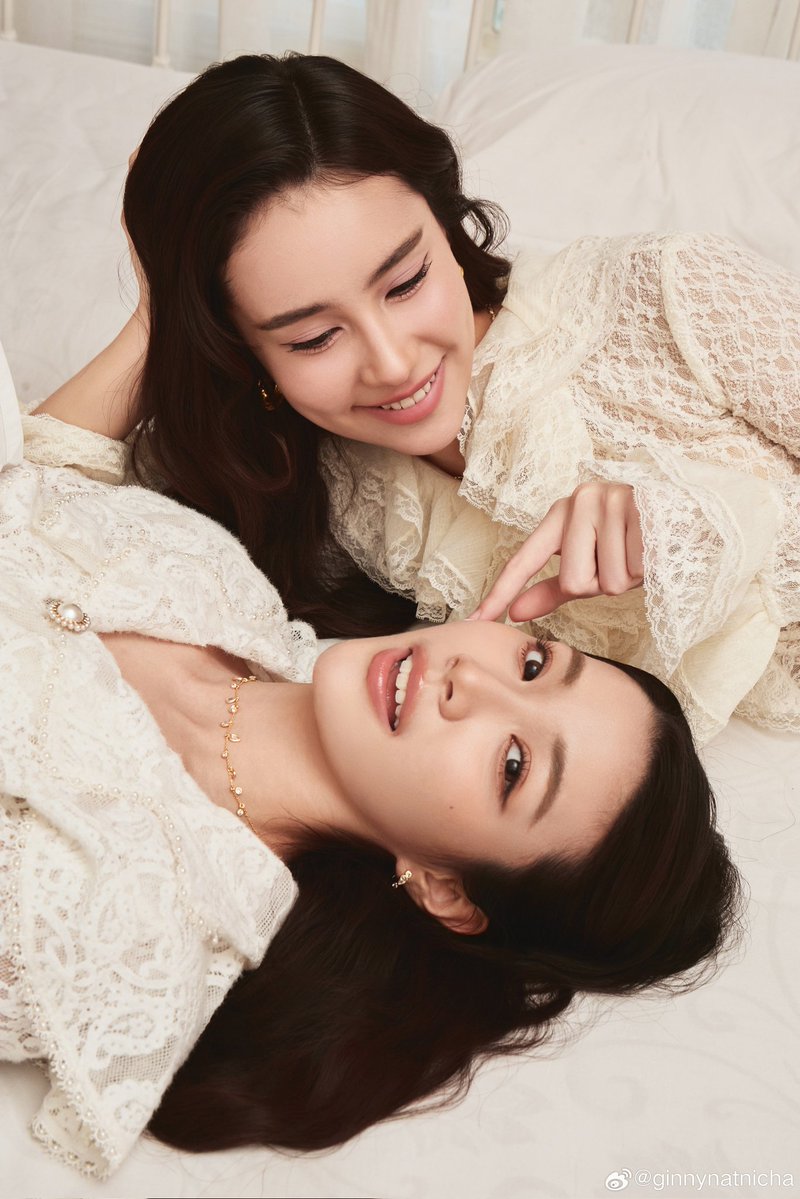 'พระจันทร์ซ่อนเงา'
จากนิยายจะกลายเป็นซีรีส์
อลิน : จินนี่ และ ฮันนี่ : เจน่า
นางเอกสุดแสบกับนางแบบตัวจี๊ด
จะออกมาจากนิยายแล้ว...ทุกคน
ฝากอัลกี้เอ็นดูด้วย 🦙🐒

#GinJay #จินเจ
#ginnynatnicha #aangelinaass
#พระจันทร์ซ่อนเงา
#LunarSecret