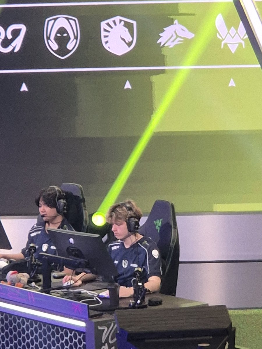 Heretics Boo tweet media