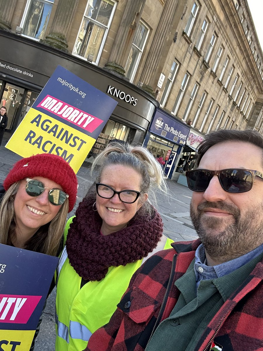 Majority tweet media