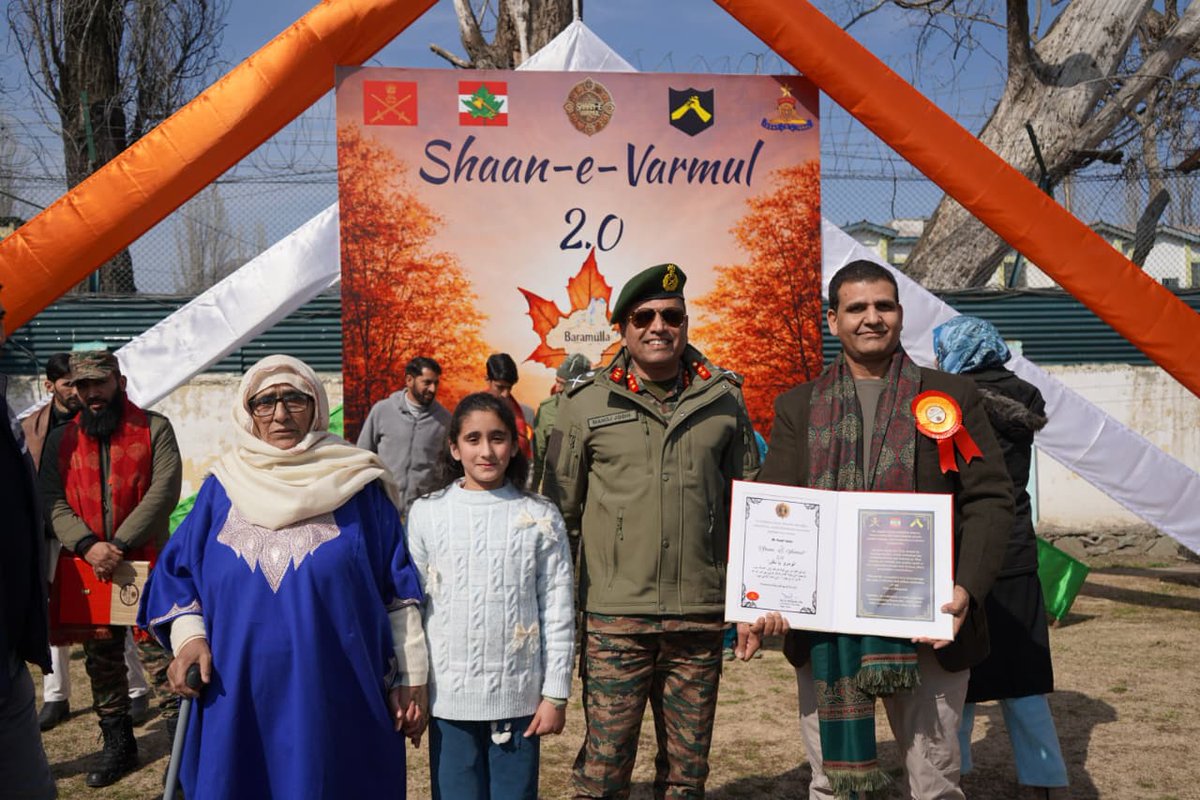 Celebrating achievers. Inspiring youth. Building stronger communities.
Shaan-e-Varmul 2.0 — where service meets excellence.
#ShaanEVarmul2.0 #Baramulla #chinarcorps
#daggerdivision
#baramullabrigade