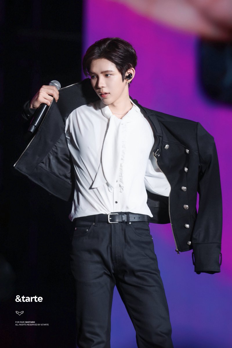 RT @taroxtarte: 260214 SMTOWN in Bangkok 👑 #SHOTARO #쇼타로 #将