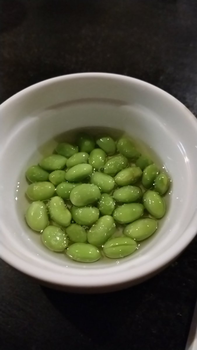 ComJasu's tweet image. 今夜は久し振りに
家族を集めて晩ご飯。
#山形市
#小姓町 の
#記念日 さんにて
ミーティング。
#結構年取りましたが
今まで食べ事の無いお料理を
沢山頂いて参りました。
普段余り感情を表現しない
長男が旨い！を連発！
ご馳走様でしたっ！🙌
#燻製料理　特製！