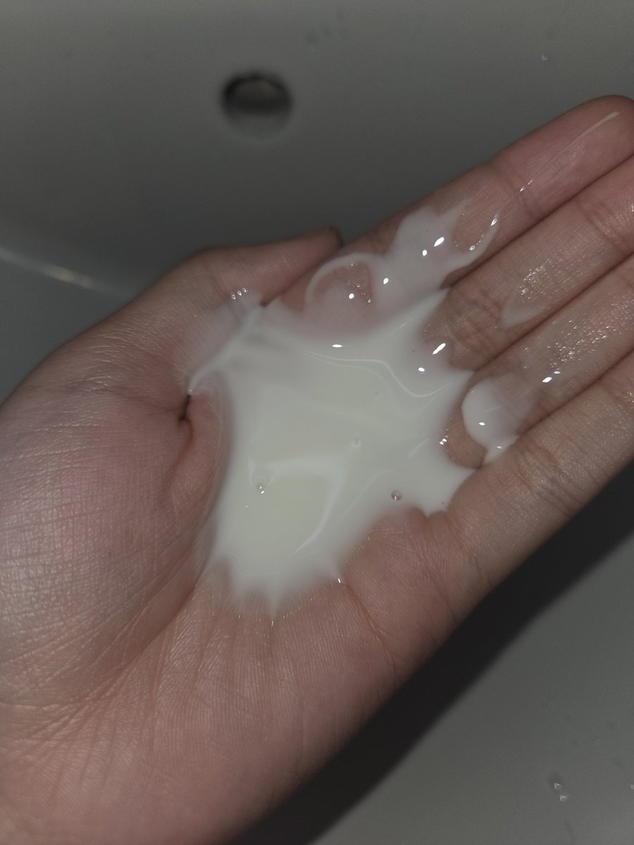 #닥포헤요7일챌린지 <a href="/Dr_FORHAIR/">Dr.ForHair</a>

이번에 체험단으로 업그레이드된 닥터포헤어 폴리젠 샴푸 7일 챌린지 시작해요 🫧🌿

일주일 동안 매일 사용해 보고 느낀 점들 기록해 볼게요 ✍🏻✨