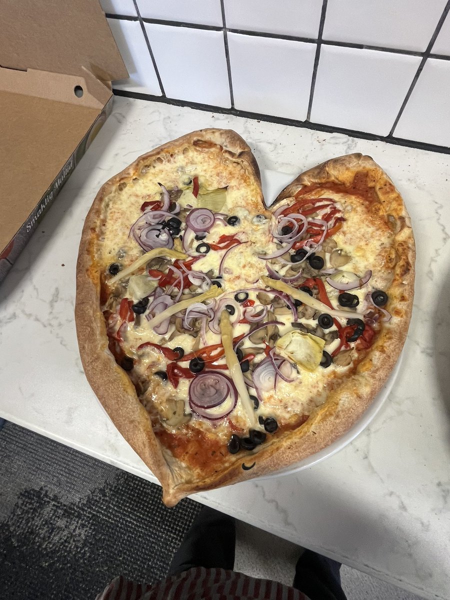 Valentines special ให้ลูกค้าเลือกเป็นทรงหนังขลั่ยได้