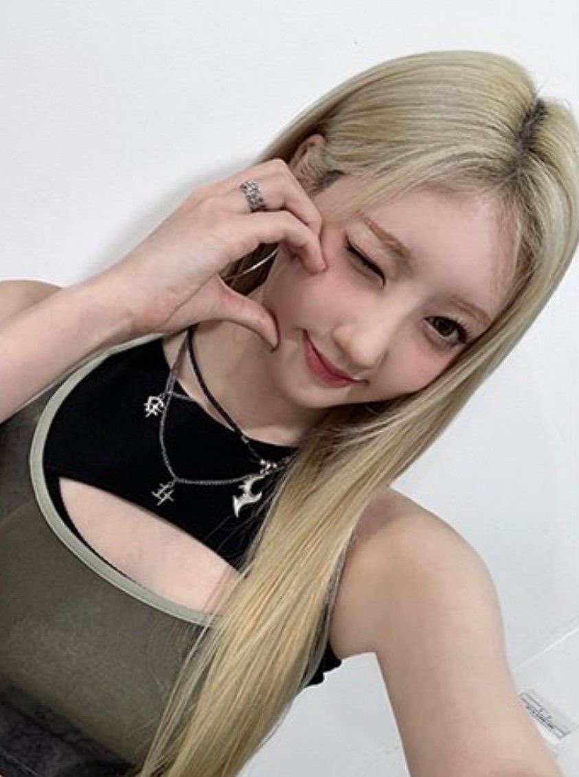 Happy Valentine’s Day ค่ะ มิเรย์ทุกคน 💗
ขอให้ทุกคนมีความสุขกับคนรักในวันแห่งความรัก
และมาร่วมกันเขียนข้อความส่งกำลังใจให้รามิกันเยอะๆน้า 🐬

#RAMI #BABYMONSTER
#라미 #베이비몬스터