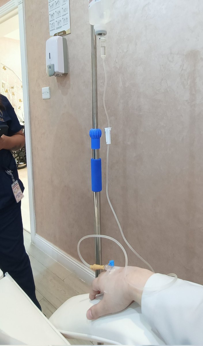 سُلا. tweet media