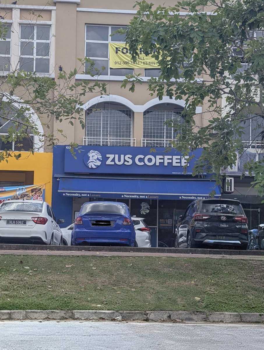 Tu kereta manager dia kot, matching betul 🤣