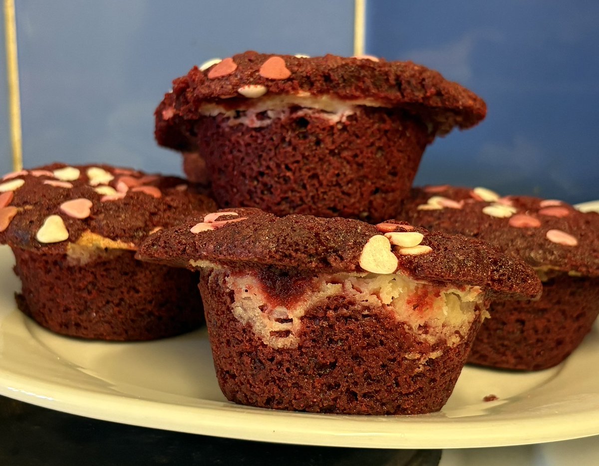It’s the birthday of <a href="/JohnBuckGtr/">John Buck</a> 

Cute little iced cookies, salted caramel brownies, HUGE cream cheese filled red velvet muffins.

Think I went a little OTT. 😅😋