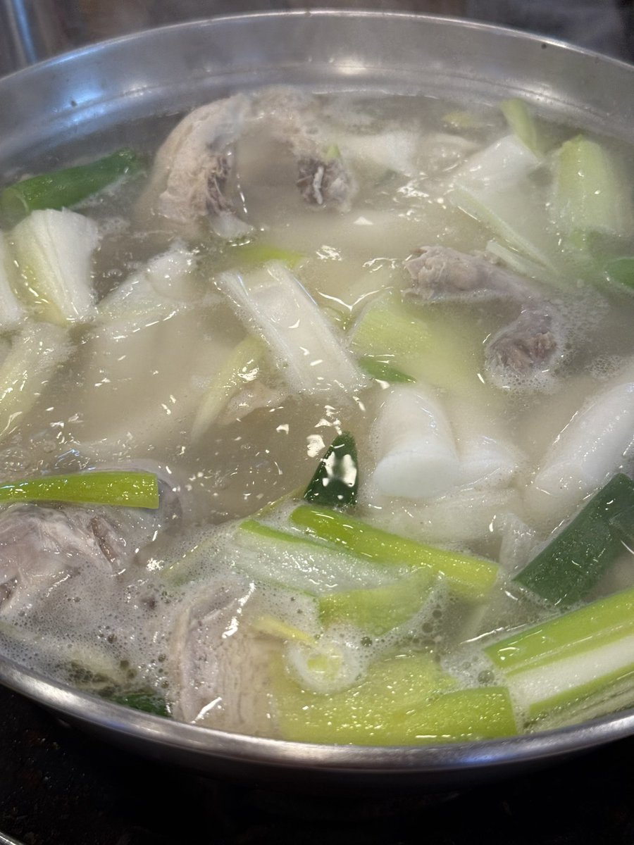 ifyoutameme's tweet photo. 안국 애호락
무에
오늘의집 북촌 구경
백부장집 떡백마리 https://t.co/RBTrquO86t