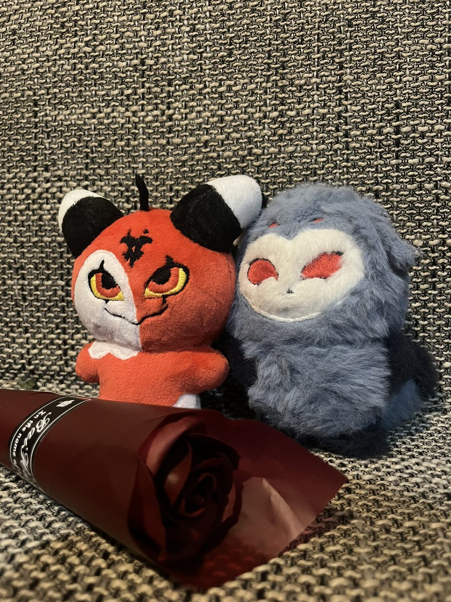 Happy Valentine’s Day🦎❤️🦉💜

#Stolitz #Blitzø #Stolas #HelluvaBoss