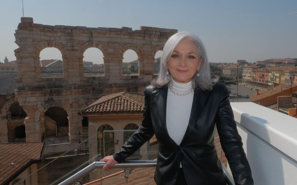 Ad Auro Bulbarelli e Cecilia Gasdia la telecronaca della cerimonia di chiusura delle Olimpiadi 
tgverona.telenuovo.it/attualita/2026…