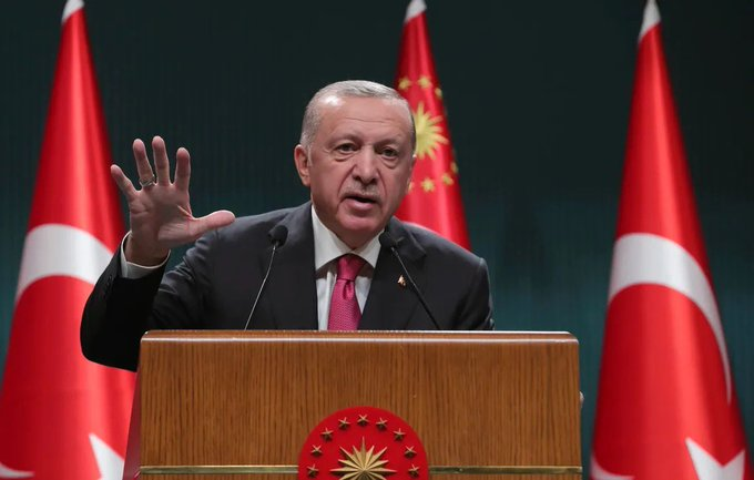 Alcesarlosuyo's tweet photo. Últimas noticias: 🇹🇷 Presidente de Turquía, Recep Tayyip Erdoğan:  El mundo debe despertar. Lo que presenciamos en Gaza no es una guerra; es una masacre perpetrada por un hombre que ha perdido toda su humanidad. Netanyahu ha superado a Hitler en crueldad; ha transformado una tierra santa en un cementerio de niños mientras el resto del mundo mira hacia otro lado por miedo o complicidad.