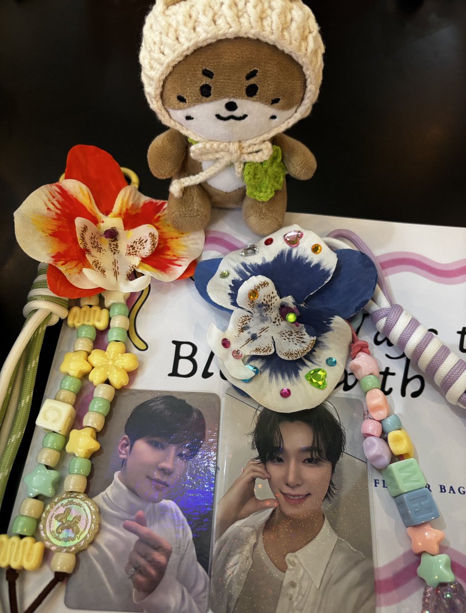 dinonoona's tweet photo. Thank you @ichandiary & team for creating such a fun workshop event to celebrate DINO's birthday!
Hope we can continue to bloom and grow together with DINO πΈπ«Άπ»
#CHANceToBloom https://t.co/jNMSLlVg8v
