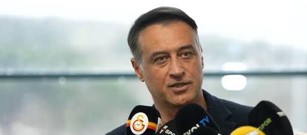 #SKANDAL

💥Bahis soruşturmasından tedbirli PFDK’ya sevkedilen Galatasaray sağlık ekibi Yener İnce, Mestan Çilekçi ve Batuhan Erkan, Eyüpspor maçında soyunma odasına girmiş.

🔗Mustafa Çevik