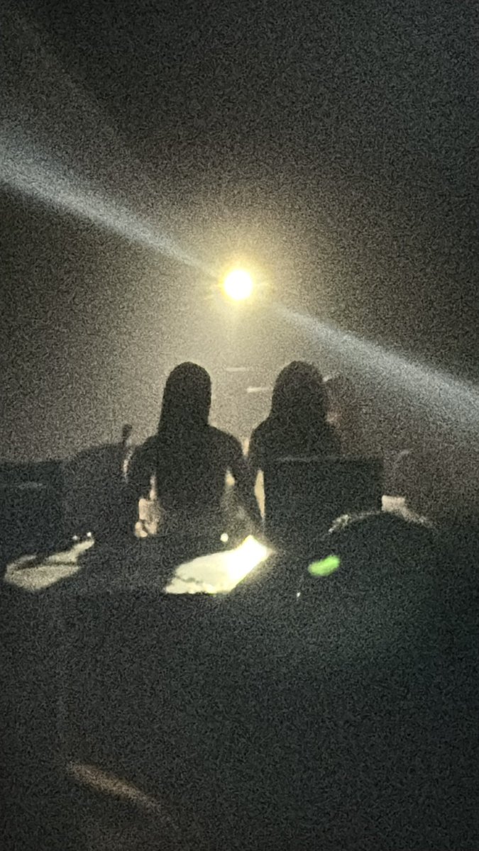 หนู 2 คน แสดงแฟนคอนได้เต็มที่มาก
จินนี่-เจน่า แม่จะตาม support พวกหนูจากด้านหลังเองน้า
<a href="/j_jayyna/">aangelinaa.ss</a> <a href="/ginnynatnicha/">ginnynatnicha</a> 

ขอบคุณ <a href="/NorthStar192430/">NorthStar Entertainment</a> และพี่ติ๊ก <a href="/SanTikky/">Tik kanyarat</a> ที่ตั้งใจทำ+ทุ่มทุนมากๆ ทั้งชุด ทั้งเพลง ทั้งแขกรับเชิญ จัดเต็มมากจริงๆ

GINJAY HEART TO ALKEY
#GinnyJaynaFirstFanconTH