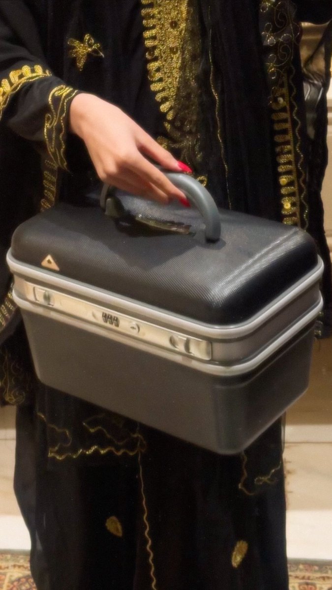 ayanadel4's tweet image. أحتفلنا بالتأسيس قبل 22 فبراير 🥰🤎🤎🤎🤎