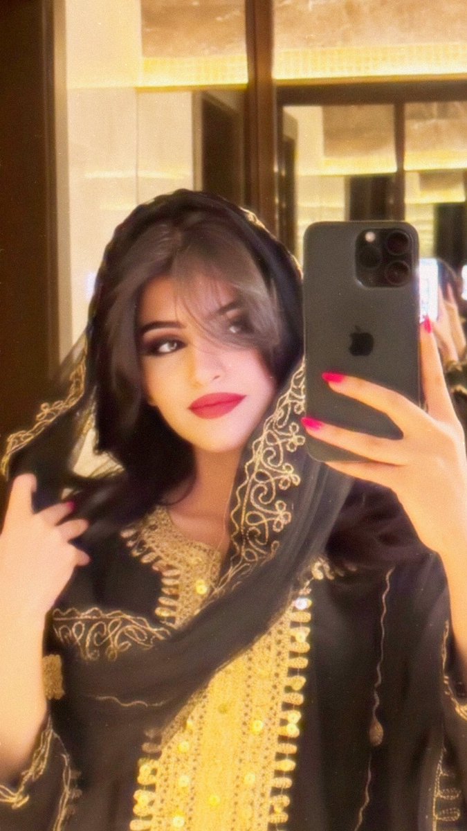 ayanadel4's tweet image. أحتفلنا بالتأسيس قبل 22 فبراير 🥰🤎🤎🤎🤎