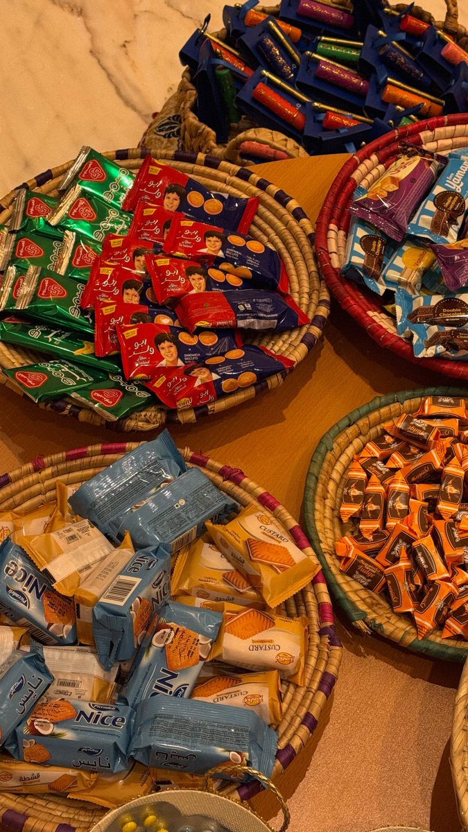 ayanadel4's tweet image. أحتفلنا بالتأسيس قبل 22 فبراير 🥰🤎🤎🤎🤎