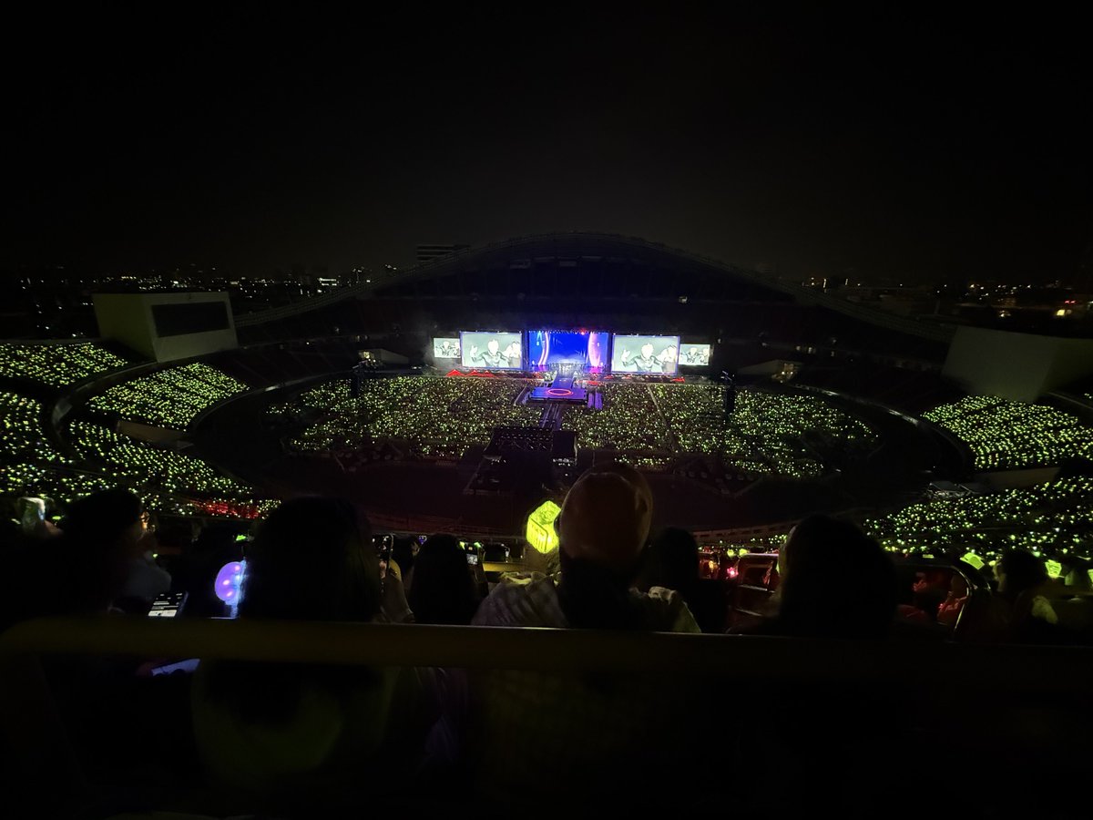 นึกว่าคอน nct 
#TENxRajamangala   #SMTOWNLIVE2025_26_BANGKOK