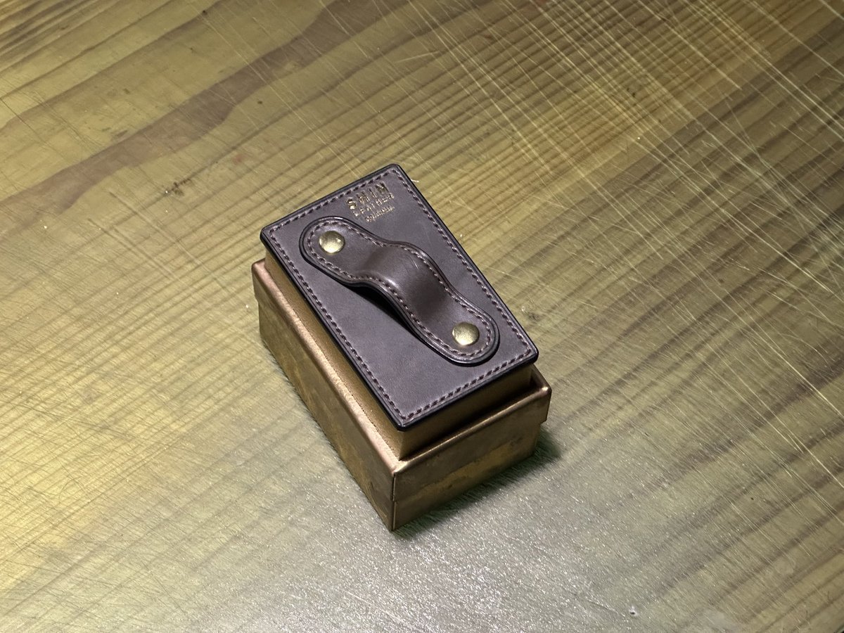 twi_hiro's tweet image. 気になったらすぐ使えるようにスポンジ制作。

#レザークラフト #leathercraft