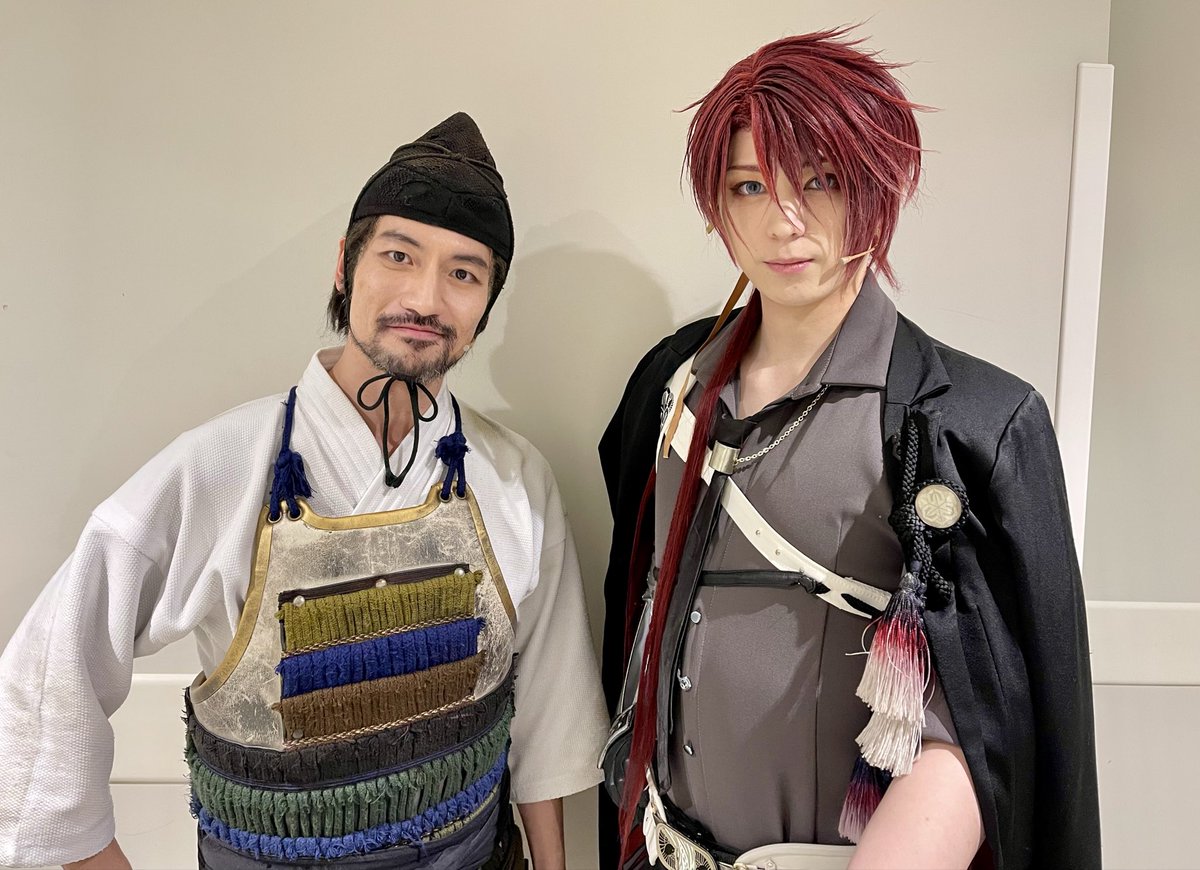 ミュージカル『刀剣乱舞』
～静かなる夜半の寝ざめ～
大阪公演19日目
2公演共にご来場誠に有難うございました‼️

佐奈ちゃんと📸
芝居への愛、作品への愛、座組への愛に溢れる熱い男
まさしく愛の戦士です
ごっちんの優しい微笑みに毎度心を掴まれ
鋭い視線に毎度ぞくりときております
#刀ミュ