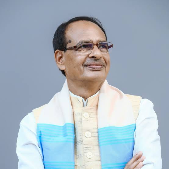 नरेंद्र मोदी कान खोलकर सुन ले , योगी जी को दूसरा शिवराज सिंह चौहान नहीं बनने नहीं देंगे।

अगले चुनाव में नारा चलेगा
योगी जी से बैर नहीं
मोदी तेरी खैर नहीं

#Justice_For_रूचि_तिवारी