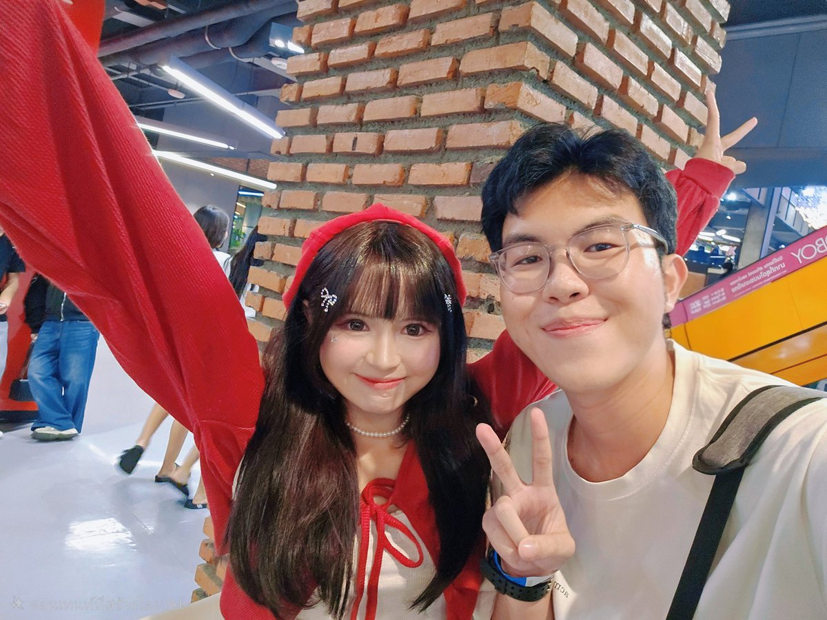 เซลฟี่แบบหวานๆกับพิวรุจัง
#ลูกน้องของพิว