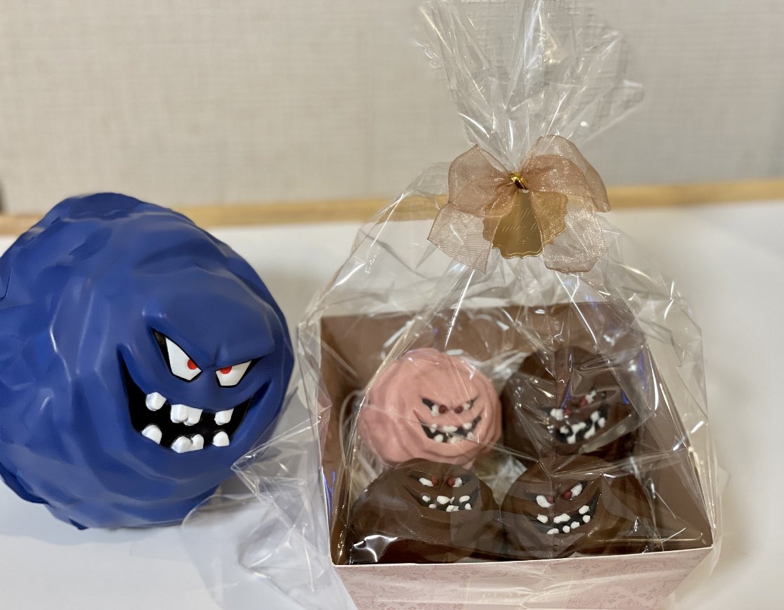 斬新❗ そこはスライムじゃないんだ。