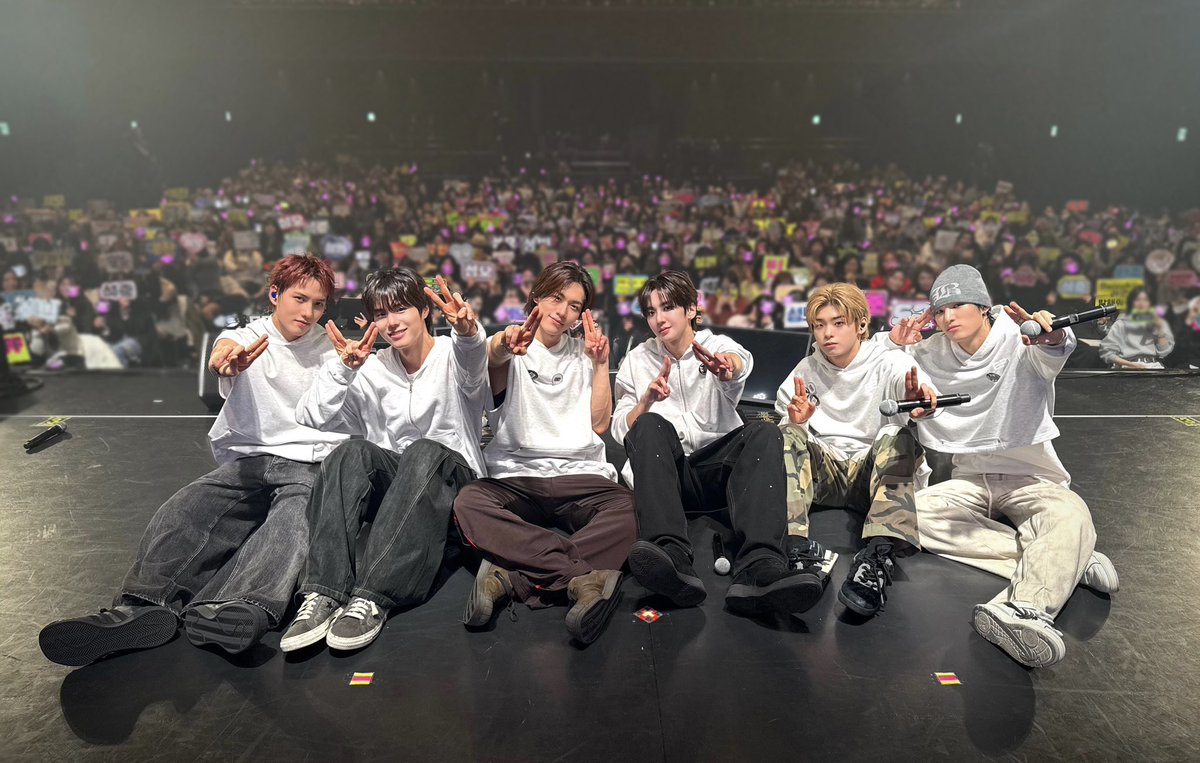 [📷]
#에이티투데이_260214

<BEBEOM : BE THE TIGER> in JAPAN

TOKYO에서도 <비범> 어흥!🐯

달콤하고 행복한 추억
만들어줘서 고마워요! 쨔라매💝

#82MAJOR #82메이저 #에이티투메이저
#비범 #BE_THE_TIGER
#82데이 #82TODAY