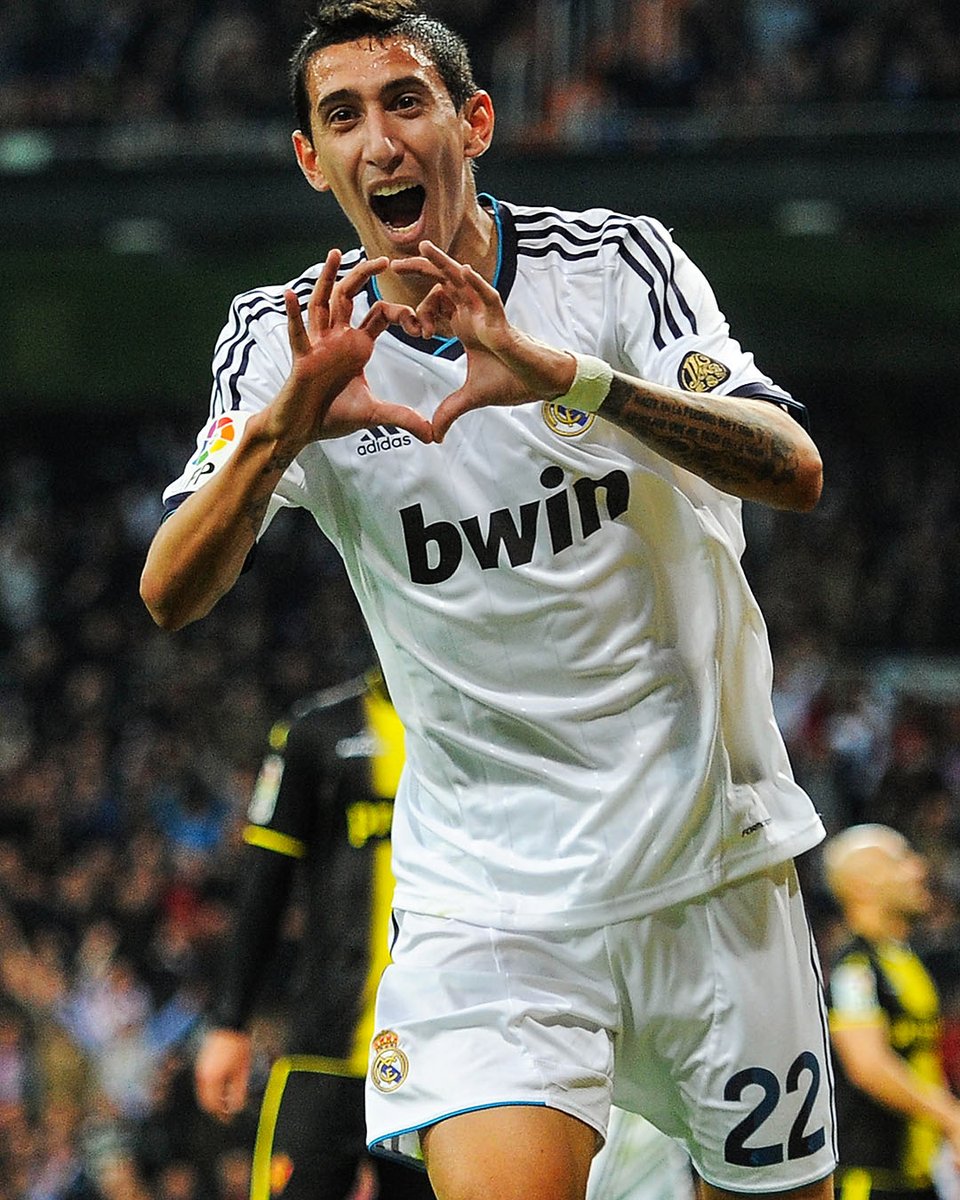 Happy 38th birthday to Ángel Di María, born on Valentine's Day.

His iconic celebration was born in 2008 when his wife came to live with him in Portugal 🫶