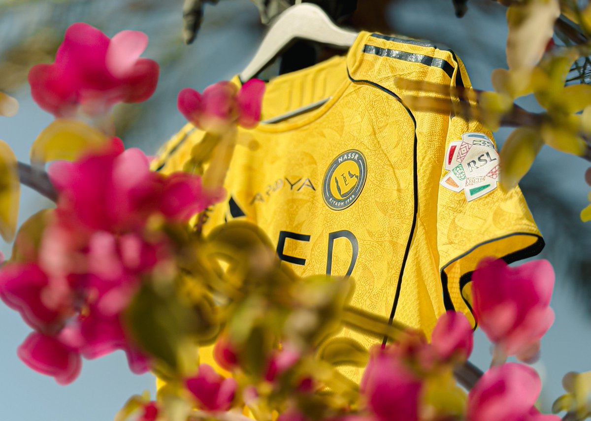 AlNassrFC's tweet photo. من نجـد جينـا .. إلى أرض الكـرم والنخيـل 🌴💛 https://t.co/wLc6O49gnE